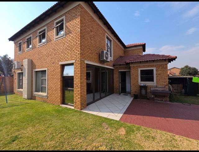 3 BEDROOM CLUSTER FOR SALE IN NEWMARKET